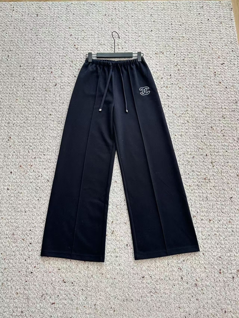 Ch**el pants
